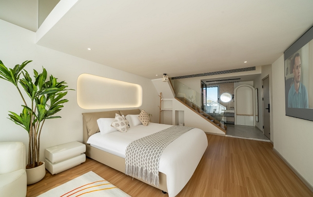 6-Room Whole-Floor Exclusive - individual bedroom with terrace river view
